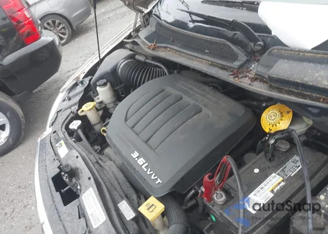 2014 Chrysler Town & Country Touring z USA, uszkodzony, nr VIN 2C4RC1BGXER438441